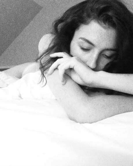 curvy shemale onlyfans exclusive images