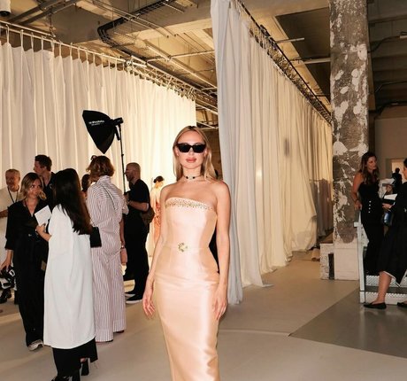 Kimberley Garner sex actress pictures