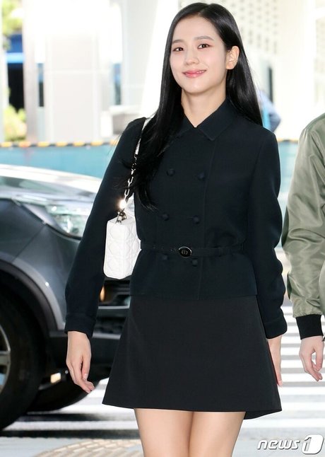 Jisoo exclusive model photo