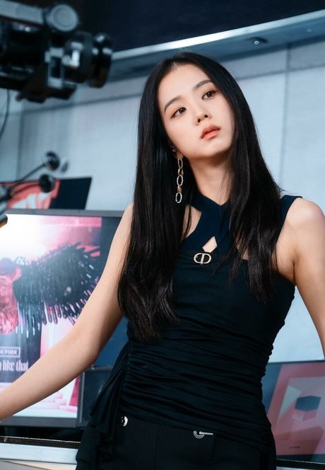 Jisoo high quality star pics