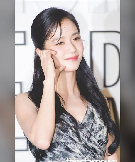 Jisoo erotic star image