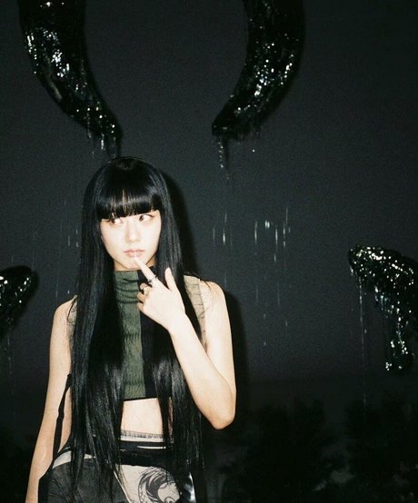 Jisoo model free archive