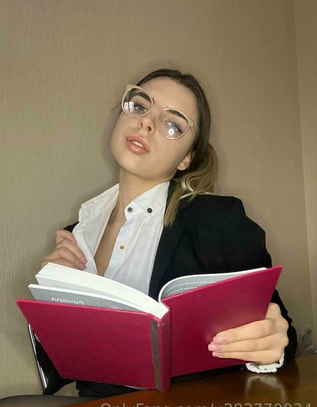 luna amor amor model hd image