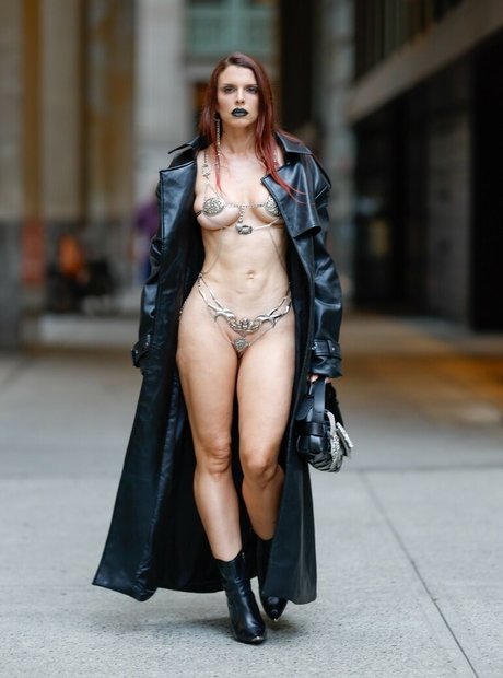 Julia Fox profile pic