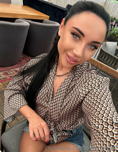 lola dazzle pretty star pics