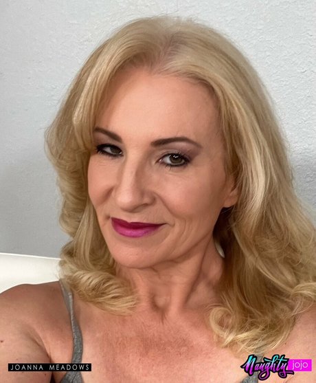 naughtyjojo1 sexy model image