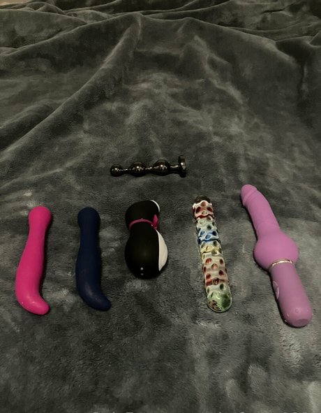 missfancy1995 naked pornstar img