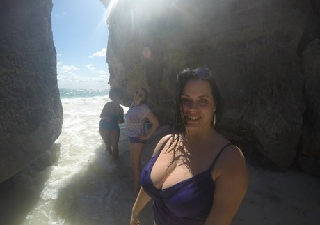 Kinsey Osborn model hd image