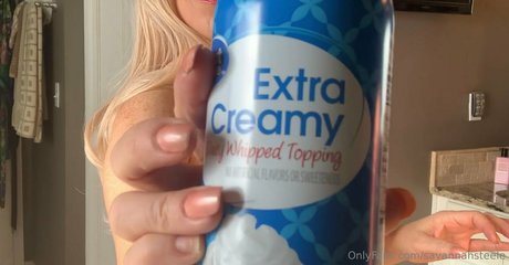 savannahsteele profile pic