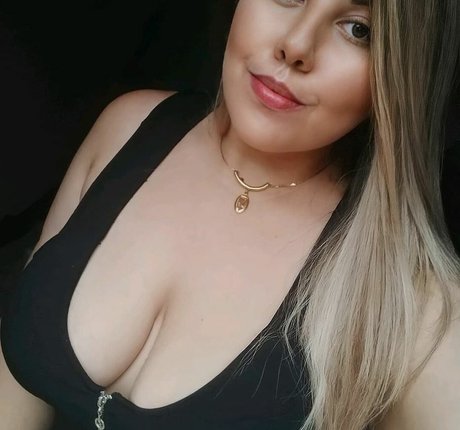 Bianca Novaes xxx model photo