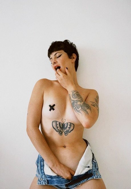 Marceli Cardozo model adult pic