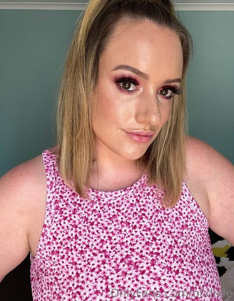 of dixie model beautiful pics