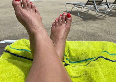 HealthyHappyFitandProud star erotic img