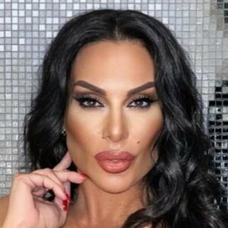 Silvia Iacucci naked actress pictures