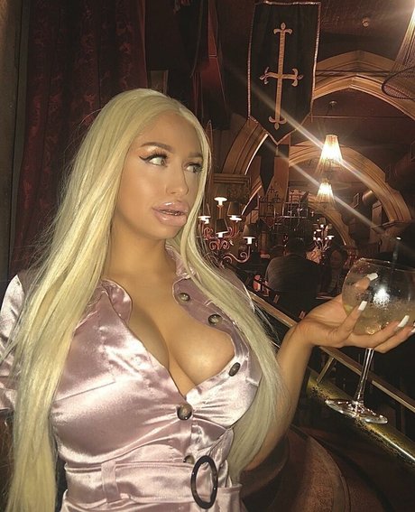 Bimbobrookelle model top img