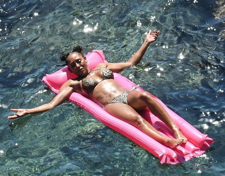 Melanie Brown pornstar top pic