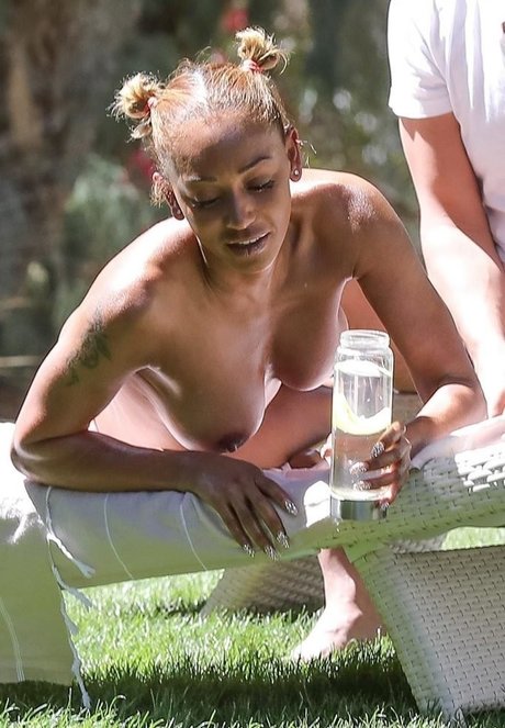 Melanie Brown nude model image
