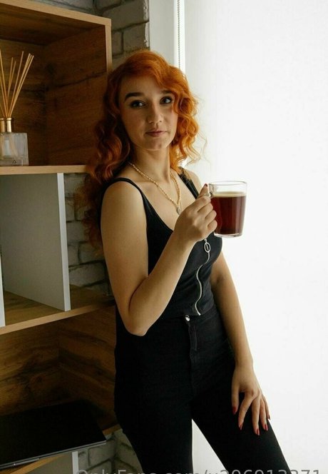 moniiikaaaa sex actress picture