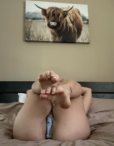 PeachyyBabe pornstar top photo