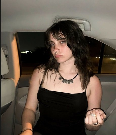 lyricsliife model top pictures