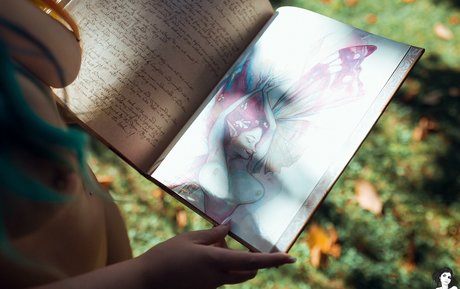 Mimo sexy model picture