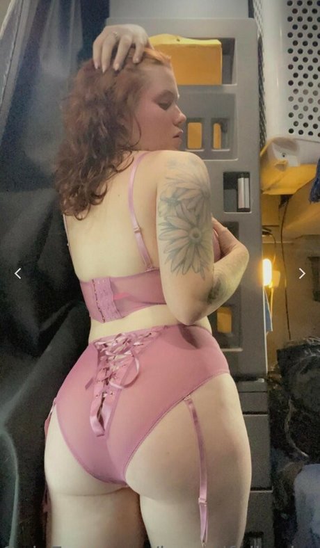 Jessica Melton exclusive star images