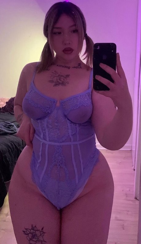 mathildawtf sex model picture