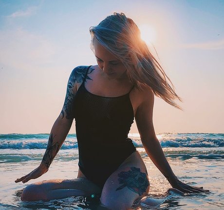 Nicholena star hot photo