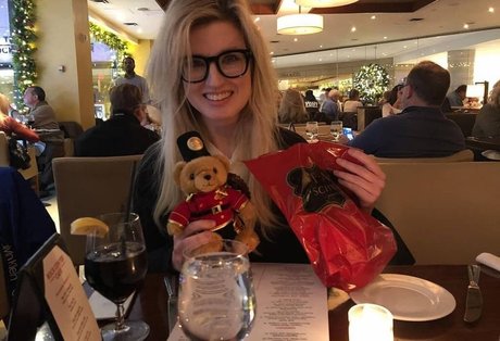 Grace Randolph hot actress pic