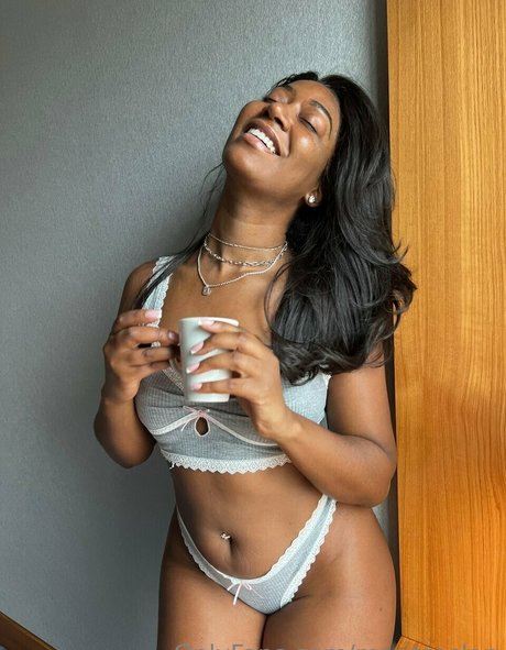 Maritzaslan model top pics