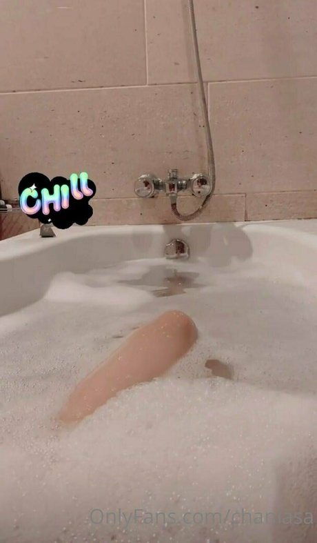 chaniasa nude star pic