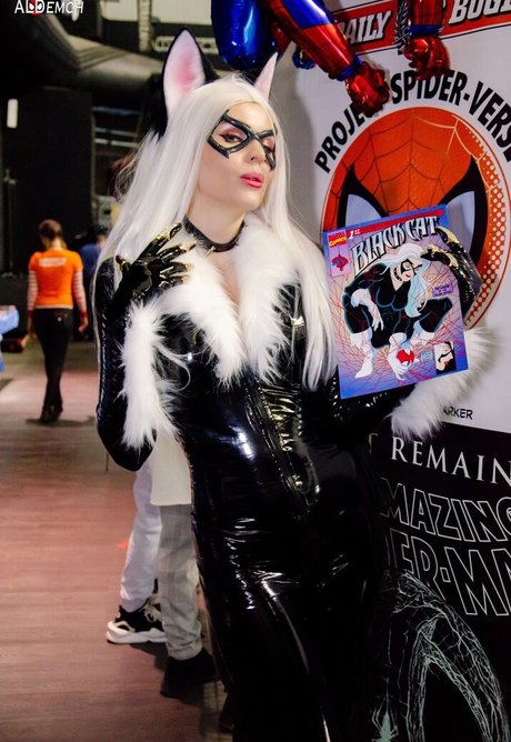 Anya Ichios beautiful actress img