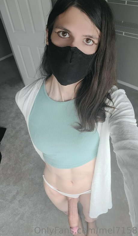 Mel7158 model sex picture