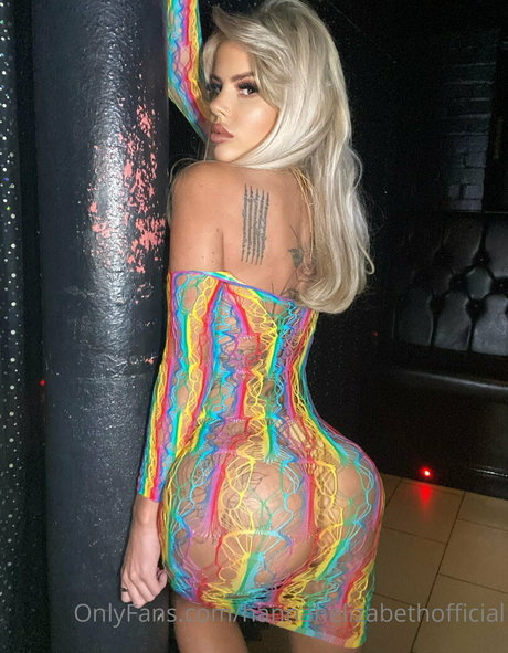 Hannah Elizabeth top actress pics