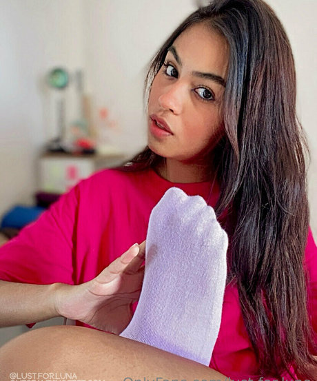 lust for luna model pretty gallery