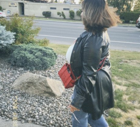 Jazzyliciouss xxx actress galleries