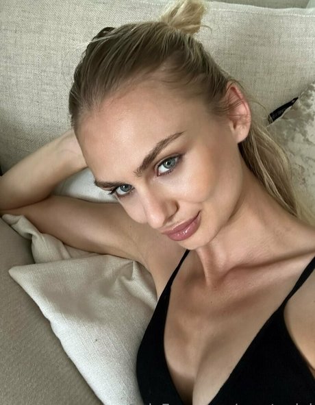 gigixgossiptalk model adult pic