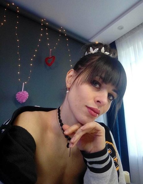 natalieflowers erotic model pics