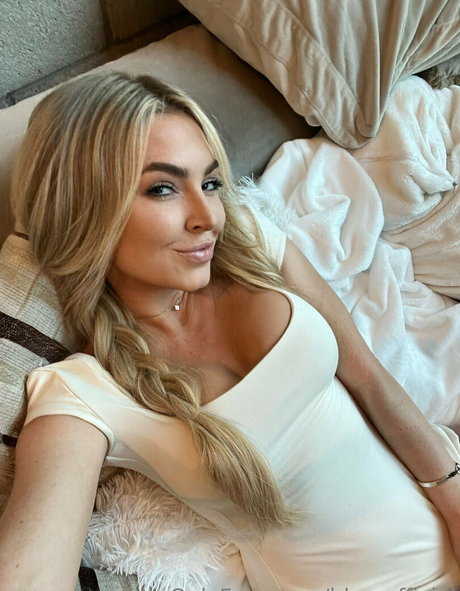 bhvnofficial star pretty img