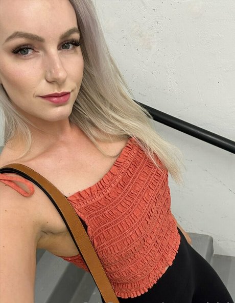 nurseryleigh nudes pornstar img