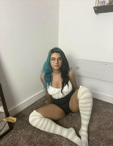 lesbian onlyfans best picture