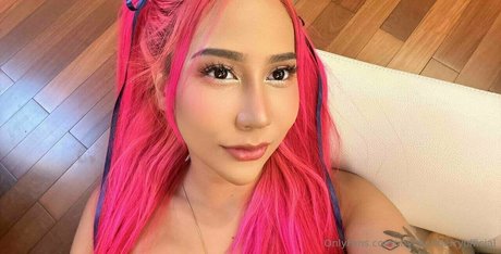 mycheriberryofficial model adult pics