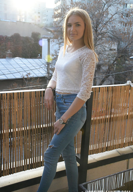 Ugotitflauntit star porn photo