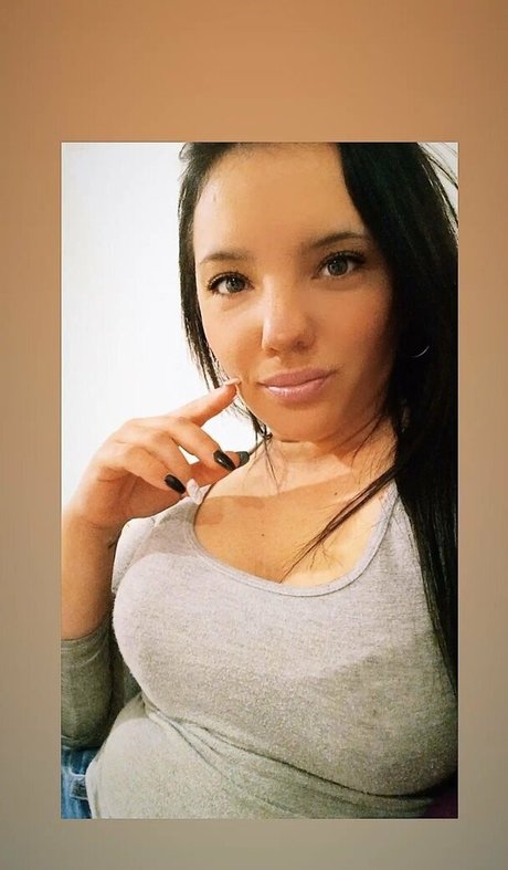 pilar27 model nice photos