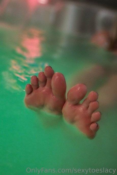 sexytoeslacy model high quality pic