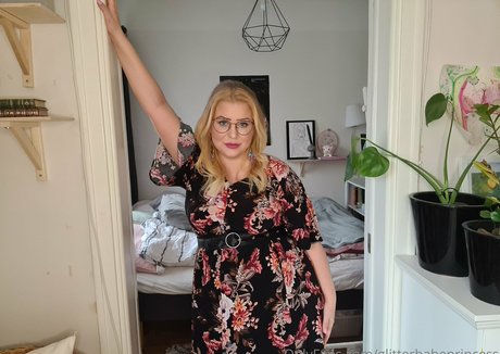 glitterbabeprincess art actress picture