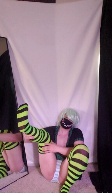 lewdfemboyairhead profile pic