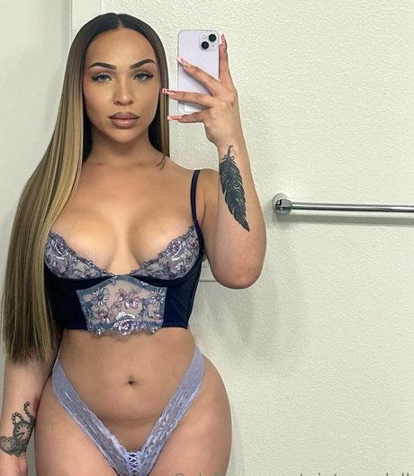 Winterxxdoll sexy star photos