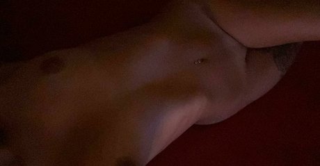 sarissakoldenhof pretty actress image