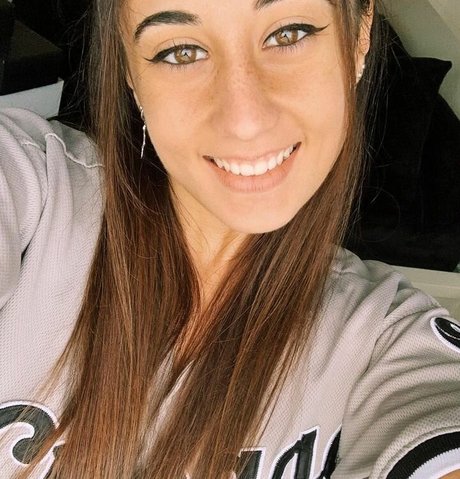 Raquel Tamborino model art pic